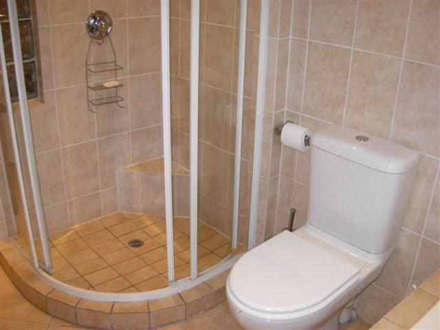 Liongate Bed And Breakfast Эденвейл Номер фото